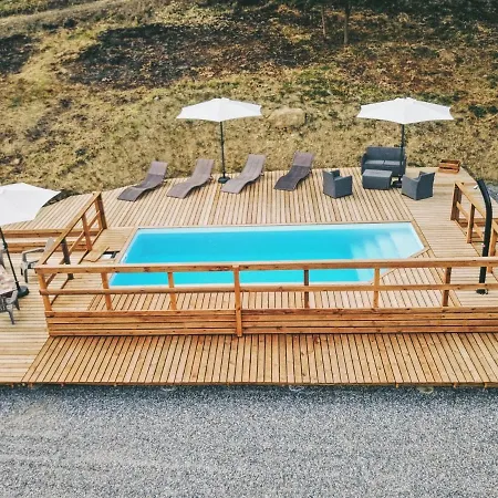 Des Illes Madagasgar Ii *