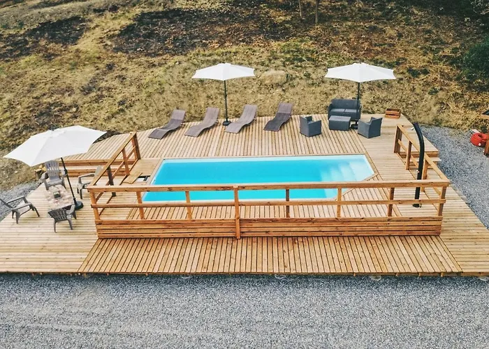 Des Illes Madagasgar Ii *